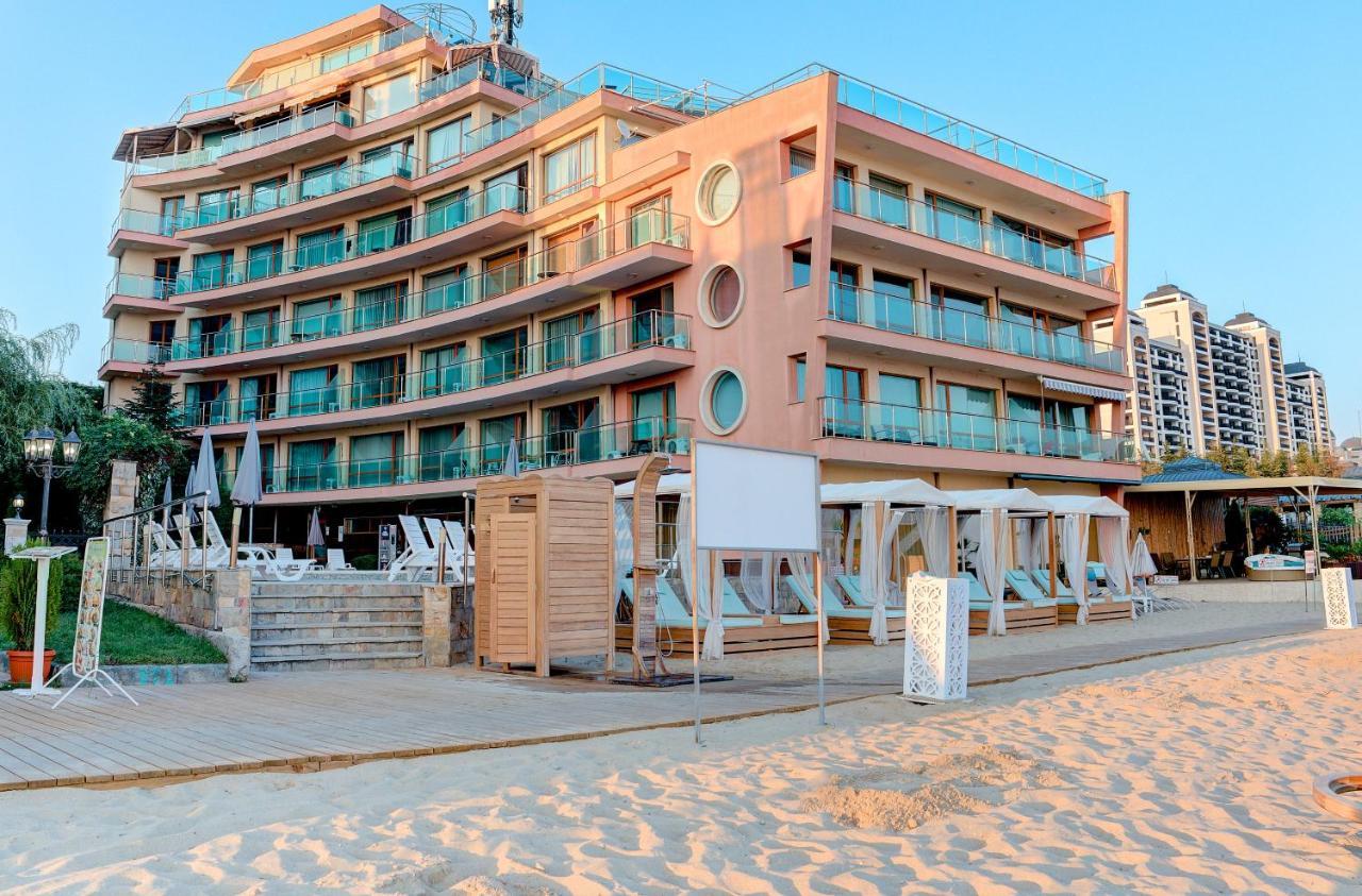 Beachfront Apartments By Marty'S Słoneczny Brzeg Zewnętrze zdjęcie